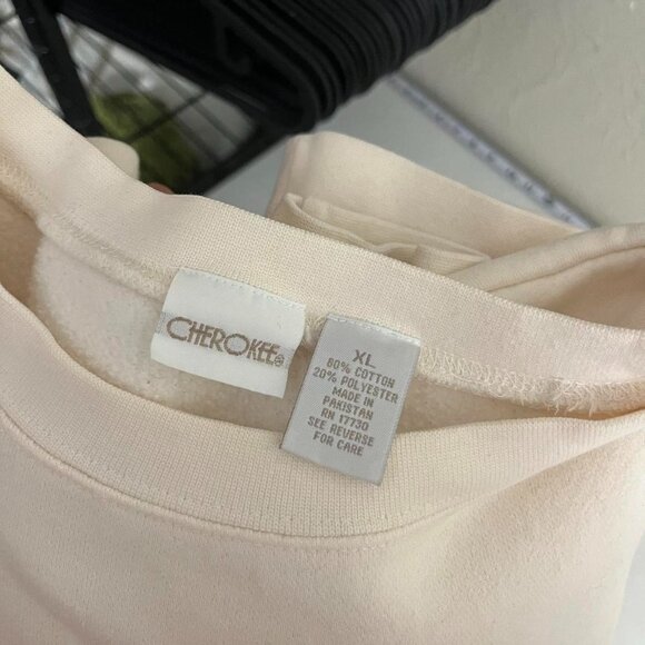 vintage 90s cream cozy cottagecore coquette embroidered logo sweatshirt - Picture 8 of 8